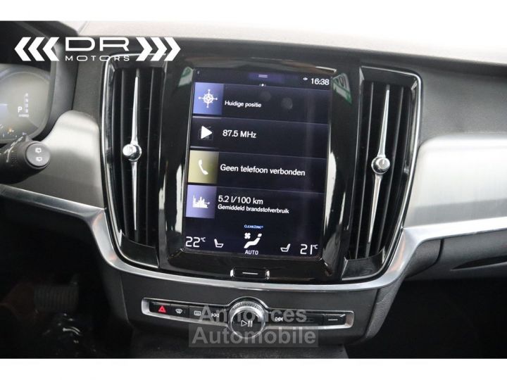 Volvo V90 T8 PLUG-IN - 46gr CO2 MOMENTUM LEDER NAVI - 17