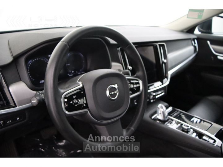 Volvo V90 T8 PLUG-IN - 46gr CO2 MOMENTUM LEDER NAVI - 30