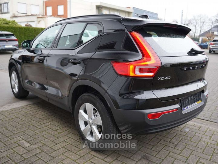 Volvo XC40 1.5 T2 Momentum Geartronic CARPLAY, NAVI, CRUISE - 34