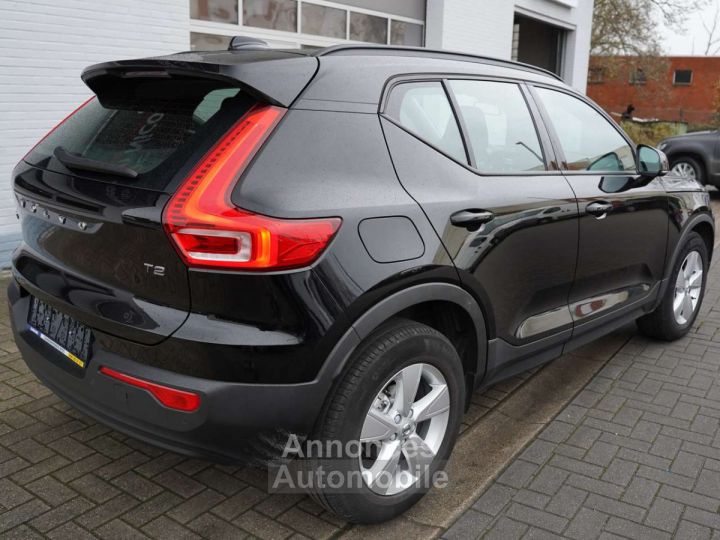 Volvo XC40 1.5 T2 Momentum Geartronic CARPLAY, NAVI, CRUISE - 35