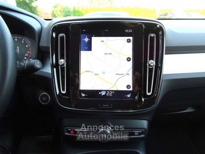 Volvo XC40 1.5T3 Momentum CARPLAY,CAMERA,LEDER,TREKHAAK,CRUIS - 12