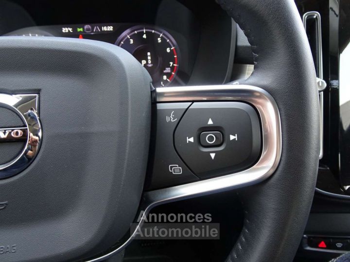 Volvo XC40 1.5T3 Momentum CARPLAY,CAMERA,LEDER,TREKHAAK,CRUIS - 19