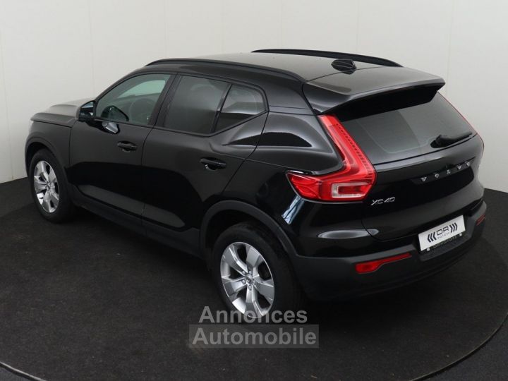 Volvo XC40 T2 MOMENTUM CORE - NAVI DAB - 4