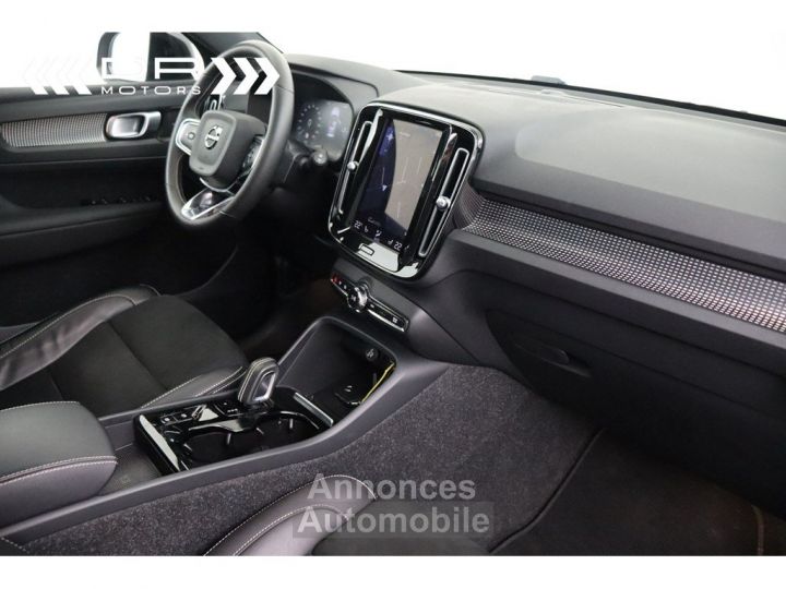 Volvo XC40 T4 FULL HYBRID - R DESIGN NAVI LED PANODAK HARMAN KARDON - 15