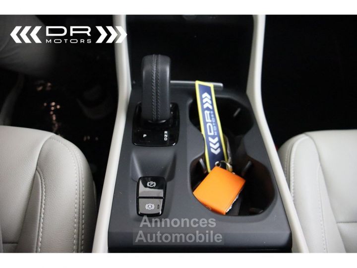 Volvo XC40 T5 RECHARGE Twin Engine - MOMENTUM PRO NAVI LED LEDER - 25