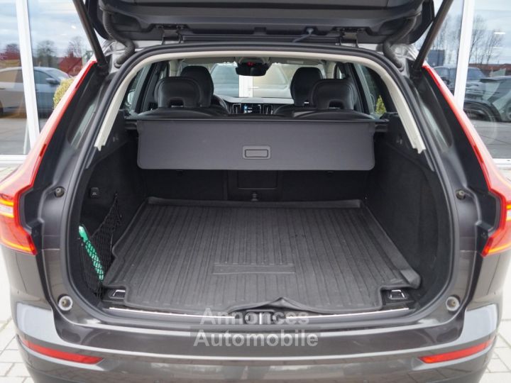 Volvo XC60 B4 AWD Geartronic Momentum Pro Leder - 6