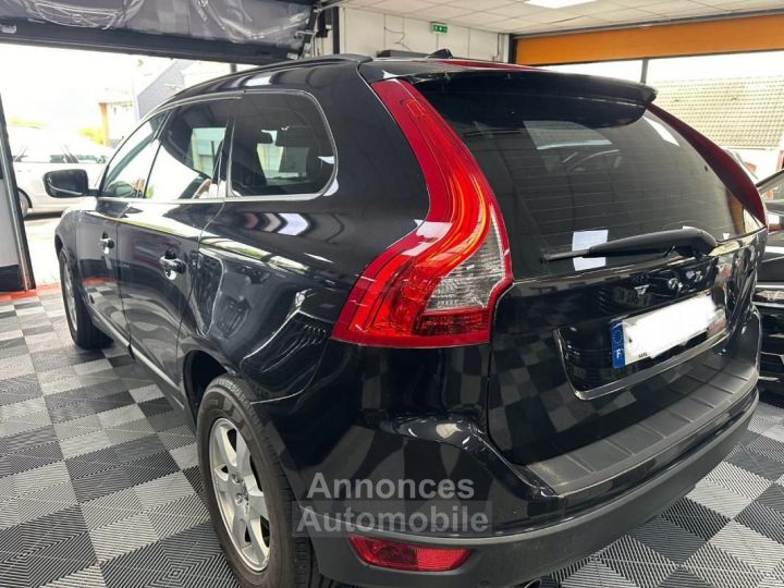 Volvo XC60 Momentum Geartronic A - 3