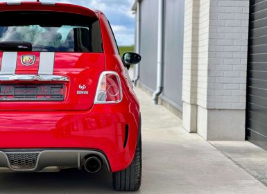 Housse Coverlux sur-mesure en Jersey rouge pour Fiat 500 Abarth cabriolet