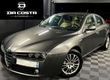 Achat Alfa Romeo 159 1.9 JTDM 120 Cv INTERIEUR CUIR BLUETOOTH REGULATEUR / 93 550 Kms - GARANTIE 1 AN Occasion