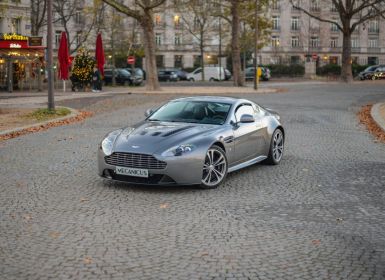 Aston Martin V12 Vantage Gris Tungstène