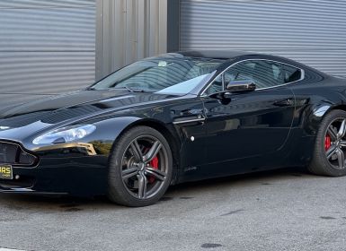 Aston Martin V8 Vantage Aston Martin V8 Vantage - crédit 750 euros par mois - 4,7 L 426 ch boîte manuelle