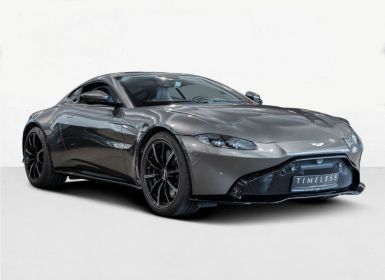 Aston Martin V8 Vantage Premiere main Garantie Aston Martin Timeless Occasion