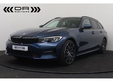 Achat BMW Série 3 Touring 330 e ADVANTAGE - NAVI LED LEDER PANODAK TREKHAAK LIVE COCKPIT Occasion