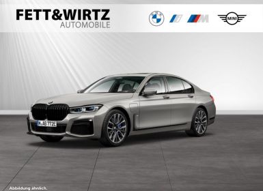 BMW Série 7 745e Sport Glasdach Massagesitze TV H K