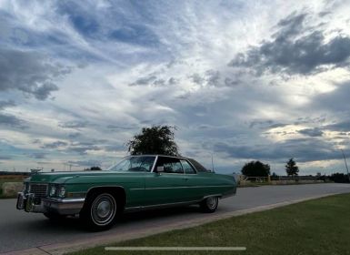 Cadillac Coupe DeVille Couple 