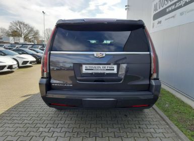 Cadillac Escalade 2017 Platinum ESV 6,2 V8 Europamodell top ge Occasion