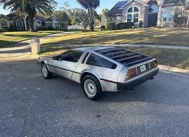 DeLorean DMC-12