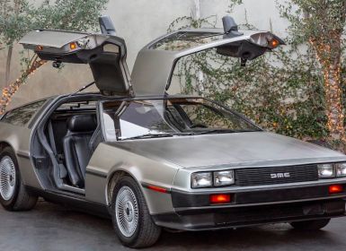 DeLorean DMC-12 