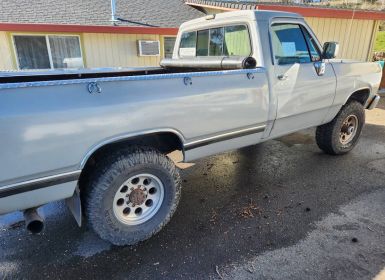 Dodge Pickup W250 4x4 diesel 