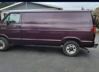 Dodge Ram Van 