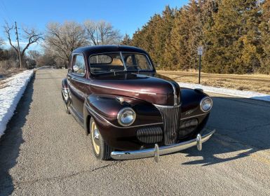 Ford Deluxe Super sedan coupe 