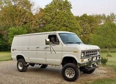 Ford Econoline Club Wagon