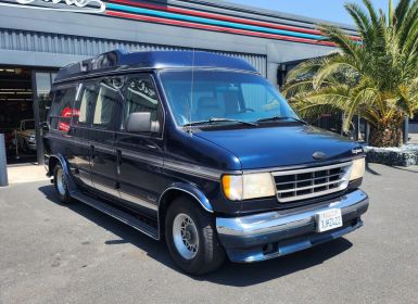 Ford Econoline Club Wagon E-150