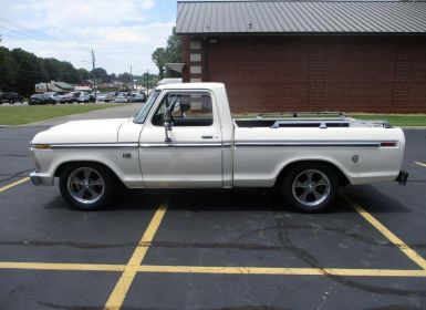 Achat Ford F100 F-100 Vintage A/C  Occasion