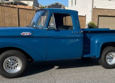 Ford F100 pickup 