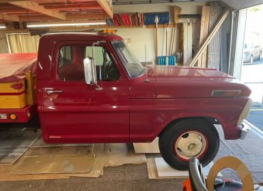 Ford F350 one ton dump truck 