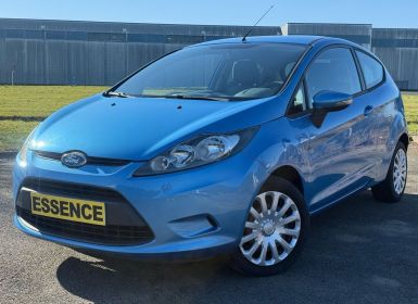 Ford Fiesta VI - 1.25i 82ch (5 cv) 16V 5 portes BVM5 Ambiente Bleu + 83 000KM GARANTIE 2009