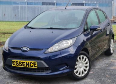 Ford Fiesta VI - 1.2i 16V 82ch (5 cv) BVM5 Bleu 5 portes Trend 2011