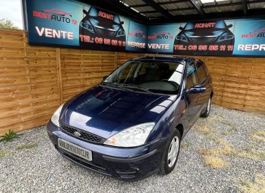 Achat Ford Focus 1.6i 100CH Ambiente Occasion