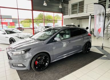 Achat Ford Focus ST 2,0 250 PACK PERFORMANCE GPS PACK HIVER RECARO KEYLESS HIFI SONY BLUETOOTH PARK PILOT ETAT  Occasion