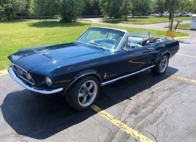 Ford Mustang convertible 