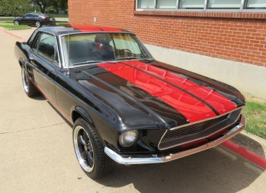 Ford Mustang COUPÉ V8