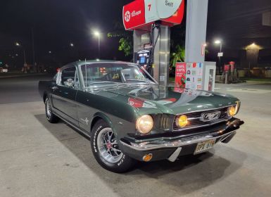 Ford Mustang fastback 