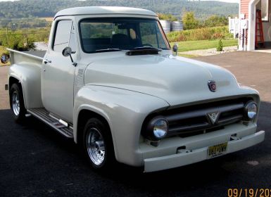 Ford Pickup truck 