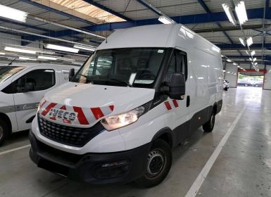 Achat Iveco Daily 35s Fg 35-S14 3.0i V12 Hi-Matic Occasion