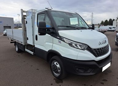 Achat Iveco Daily CHASSIS CABINE 35C18A8 PLATEAU FACADIER Occasion
