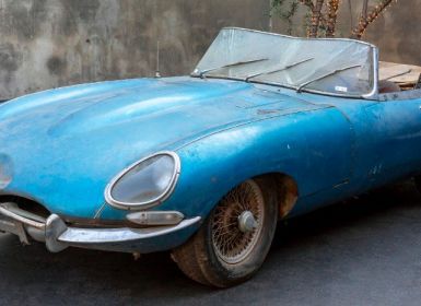 Achat Jaguar E-Type XKE Series I Flat Floor Roadster With a Louvered Bonnet Occasion