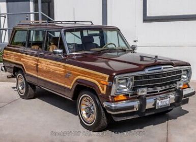 Jeep Wagoneer