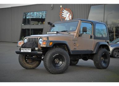 Jeep Wrangler 4.0i - 177 BVA 1997 Sahara