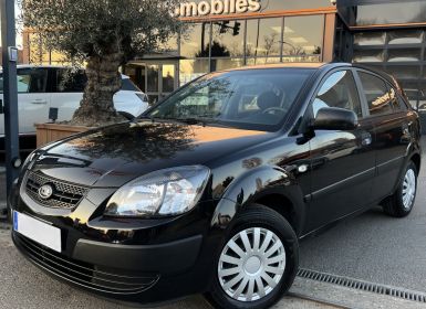 Kia Rio III 1.5 CRDI 110 Cv PREMIERE MAIN / 42 500 Kms CLIMATISATION BLUETOOTH - GARANTIE 1 AN