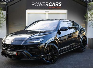 Lamborghini Urus FULL BLACK | FIRST OWNER PANO TV