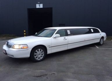 Lincoln Town Car LIMO 120