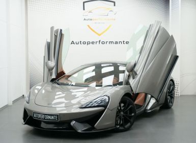 McLaren 570GT BLADE SILVER TOIT PANO CERAMIQUES B&W Garantie 12 mois