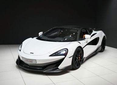 Achat McLaren 600LT V8 3.8 L 600 ch 600LT SENNA CARBON B&W Blanche 1èreM Garantie 12 mois Occasion