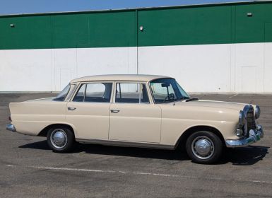 Mercedes 200