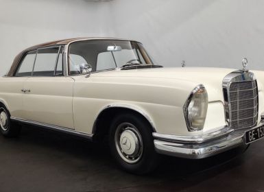 Mercedes 220 SE coupé